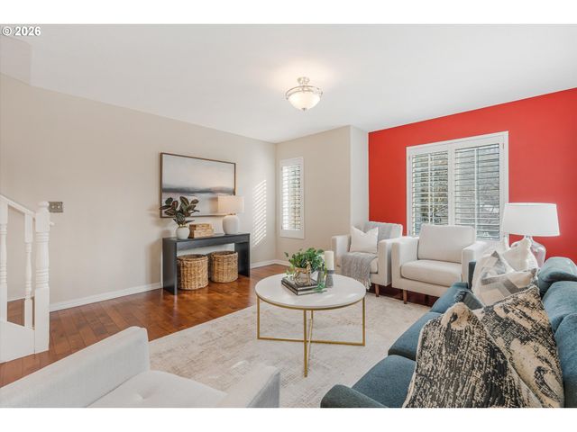 3329 Se WAVERLEIGH Blvd, Portland, OR 97202