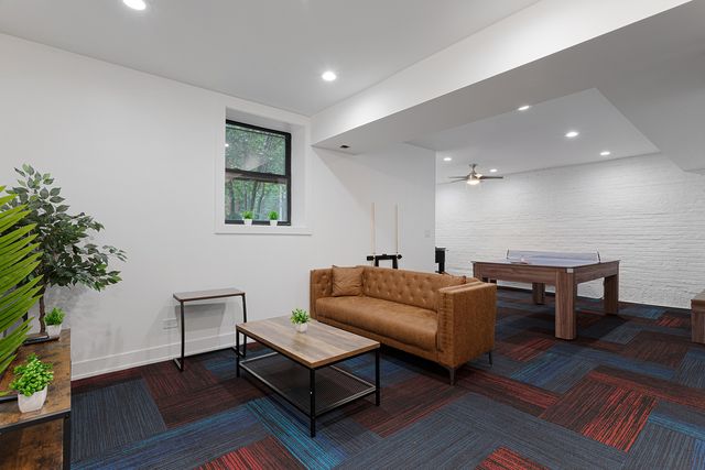 1558 W Juneway Terrace 2N, Chicago, IL 60626