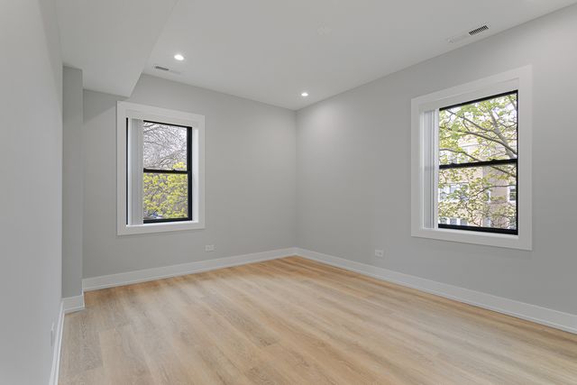 1558 W Juneway Terrace 2N, Chicago, IL 60626