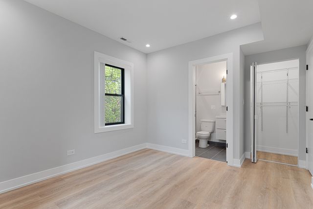 1558 W Juneway Terrace 2N, Chicago, IL 60626