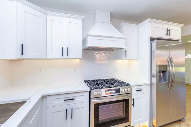 22701 Amherst Street, St. Clair Shores, MI 48081