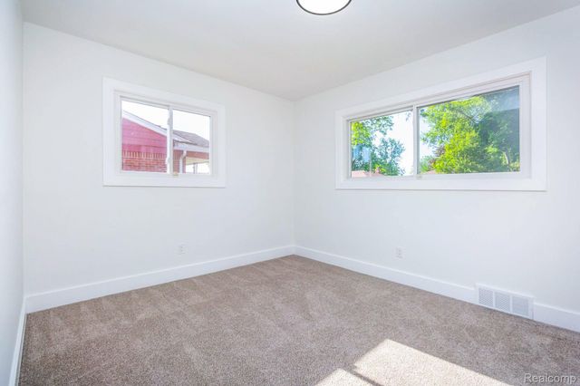 22701 Amherst Street, St. Clair Shores, MI 48081