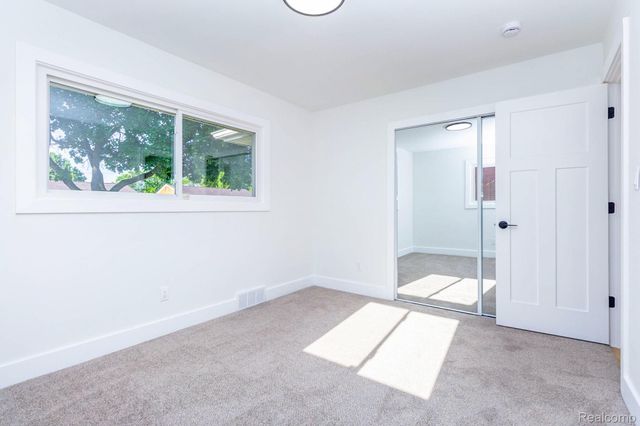 22701 Amherst Street, St. Clair Shores, MI 48081