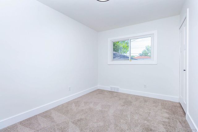 22701 Amherst Street, St. Clair Shores, MI 48081