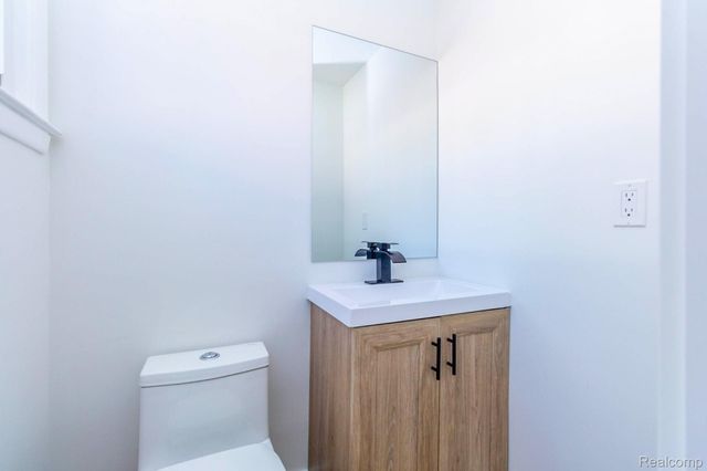 22701 Amherst Street, St. Clair Shores, MI 48081