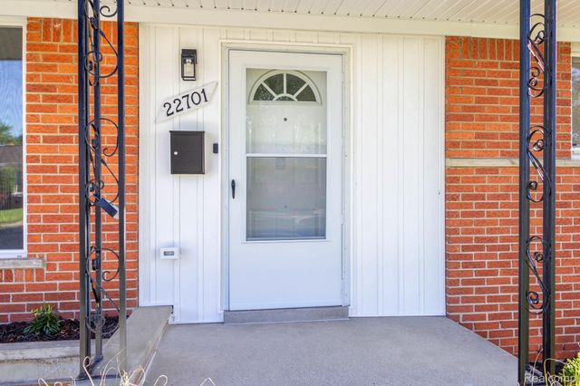 22701 Amherst Street, St. Clair Shores, MI 48081