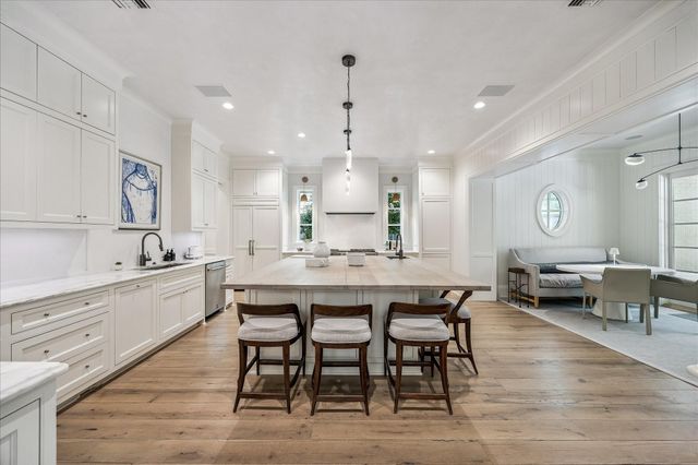 3705 Arnold Street, Houston, TX 77005