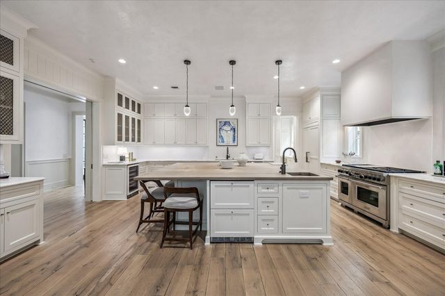 3705 Arnold Street, Houston, TX 77005
