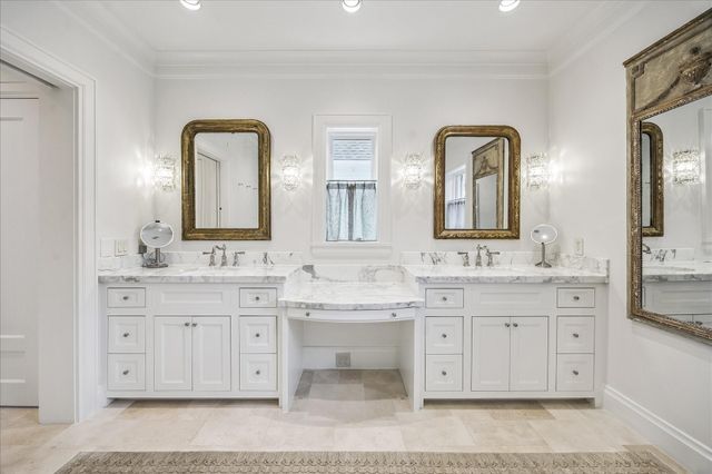3705 Arnold Street, Houston, TX 77005