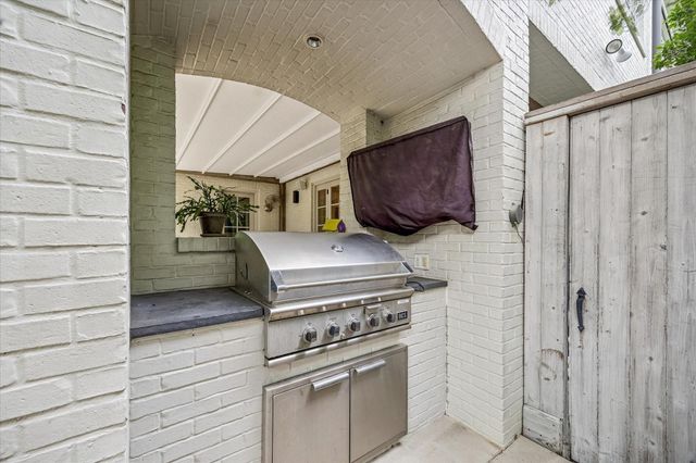 3705 Arnold Street, Houston, TX 77005