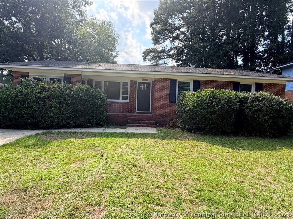 1932 Ashton Road, Fayetteville, NC 28304 — exterior