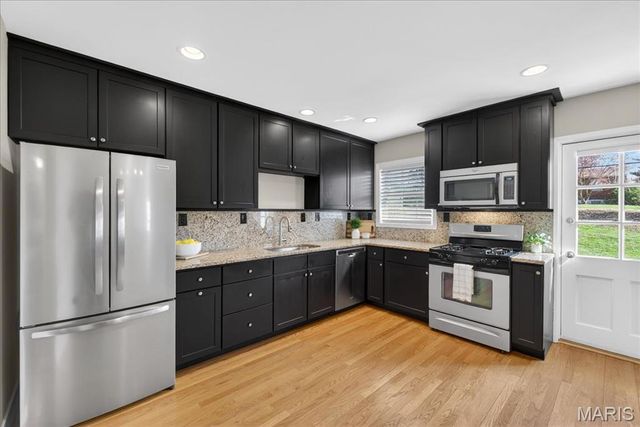 8628 Mayflower Court, St Louis, MO 63132