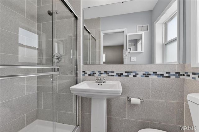 8628 Mayflower Court, St Louis, MO 63132