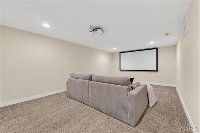 8628 Mayflower Court, St Louis, MO 63132