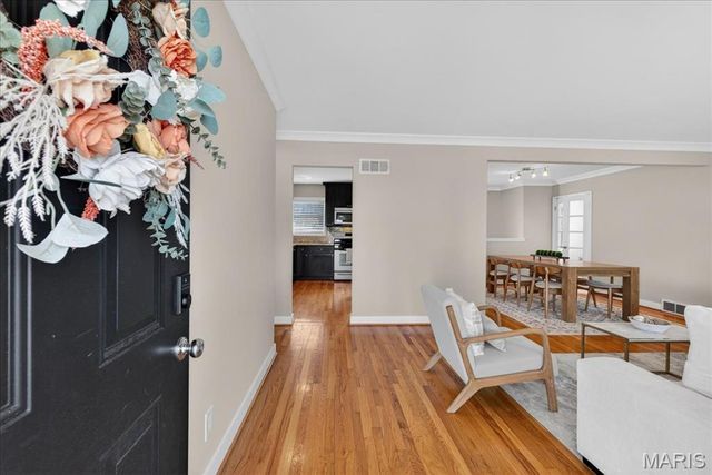 8628 Mayflower Court, St Louis, MO 63132