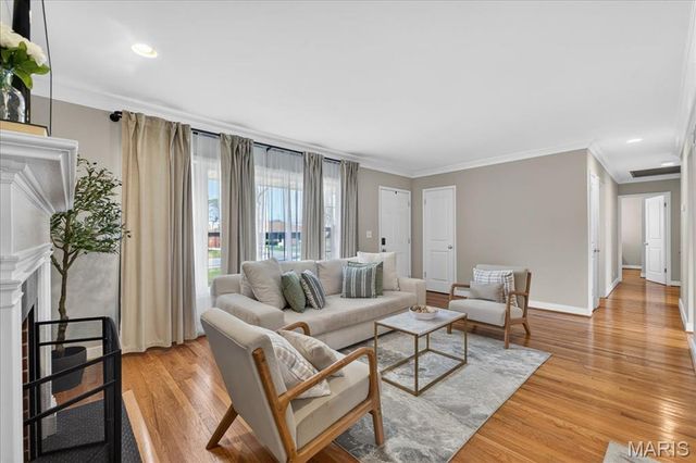 8628 Mayflower Court, St Louis, MO 63132