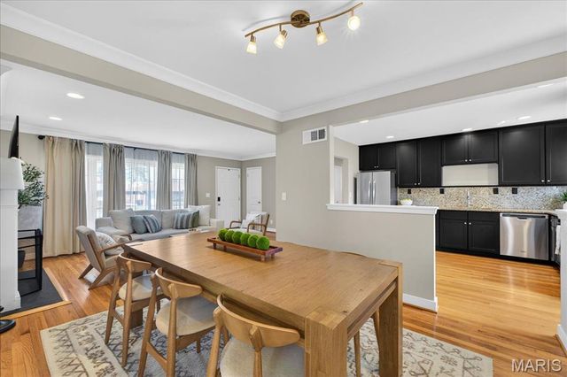 8628 Mayflower Court, St Louis, MO 63132