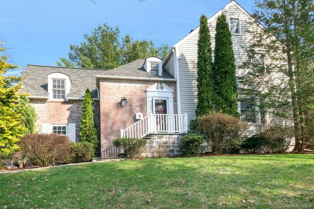 18 Knollwood Road, Eastchester, NY 10709