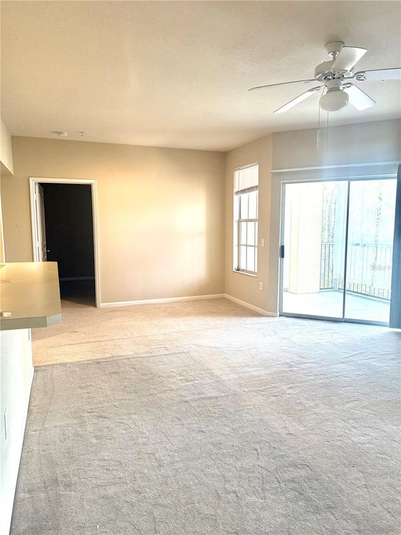 Image 6 of property listing at 5125 PALM SPRINGS BOULEVARD 13206, Tampa, FL 33647