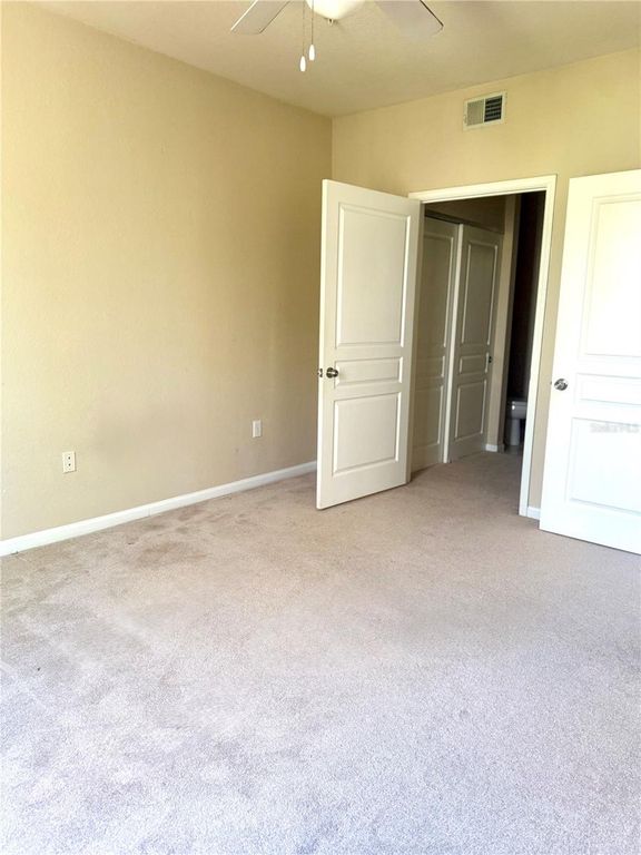 Image 9 of property listing at 5125 PALM SPRINGS BOULEVARD 13206, Tampa, FL 33647