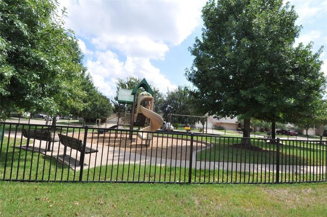 5823 Ridgebluff Lane, Katy, TX 77449