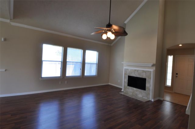 5823 Ridgebluff Lane, Katy, TX 77449