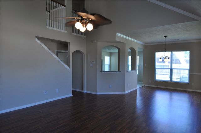 5823 Ridgebluff Lane, Katy, TX 77449