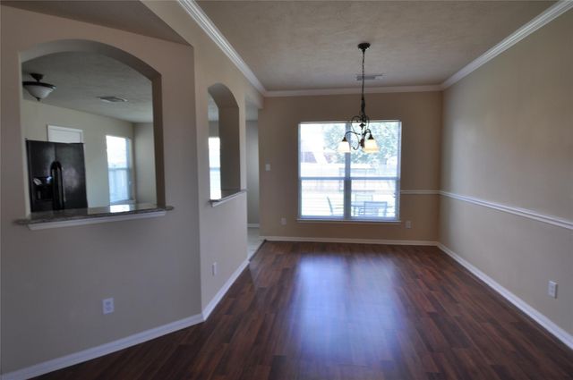 5823 Ridgebluff Lane, Katy, TX 77449