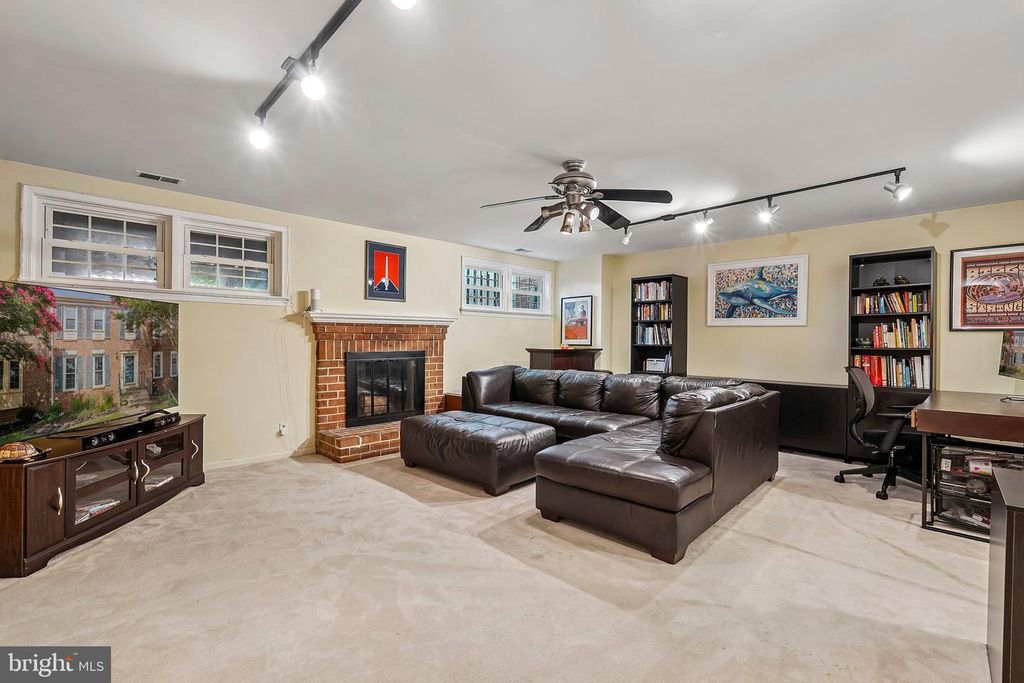 10455 WHITE GRANITE CT, Oakton, VA 22124