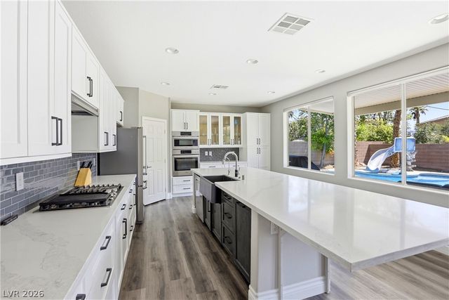 8834 Arroyo Azul Street, Las Vegas, NV 89131