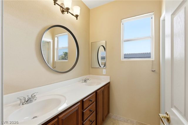 8834 Arroyo Azul Street, Las Vegas, NV 89131