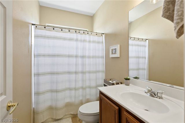 8834 Arroyo Azul Street, Las Vegas, NV 89131