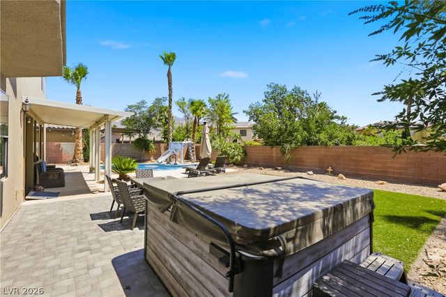 8834 Arroyo Azul Street, Las Vegas, NV 89131