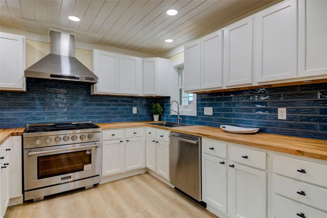 1192 Sand Hill RD, Dale, TX 78616