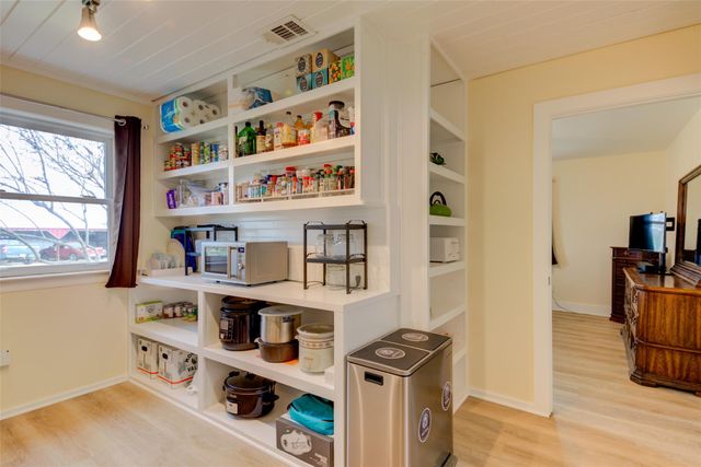 1192 Sand Hill RD, Dale, TX 78616