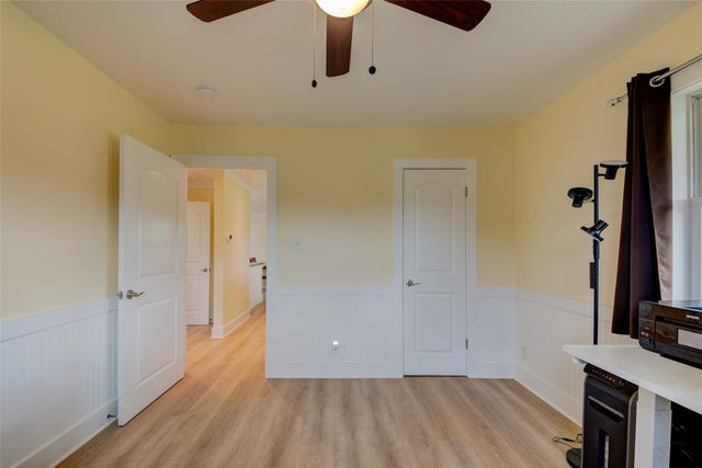 1192 Sand Hill RD, Dale, TX 78616