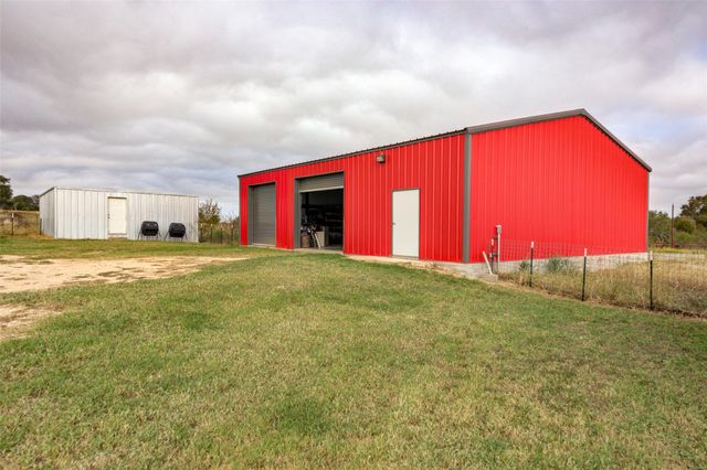 1192 Sand Hill RD, Dale, TX 78616