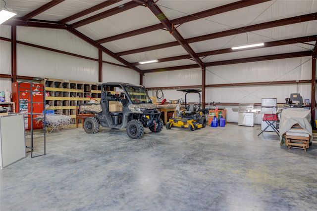 1192 Sand Hill RD, Dale, TX 78616