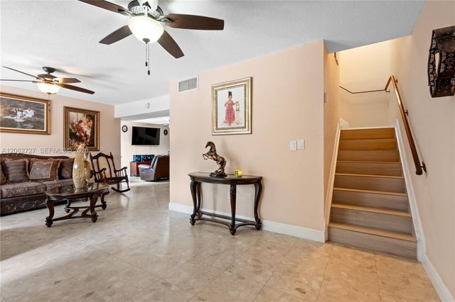 15680 SW 82nd Cir Ln 8-8, Miami, FL 33193