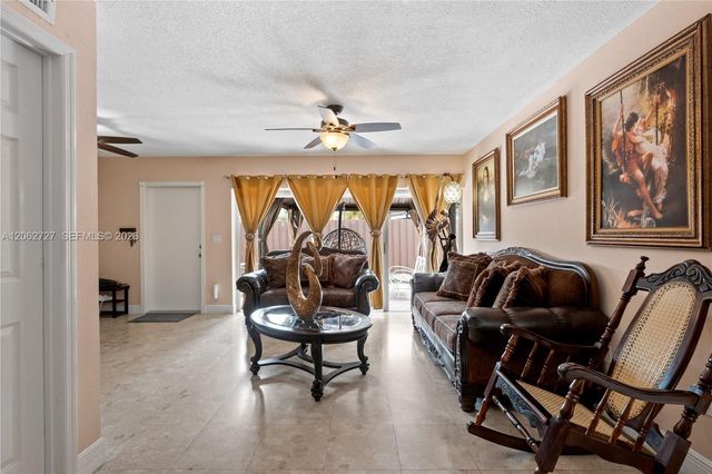 15680 SW 82nd Cir Ln 8-8, Miami, FL 33193