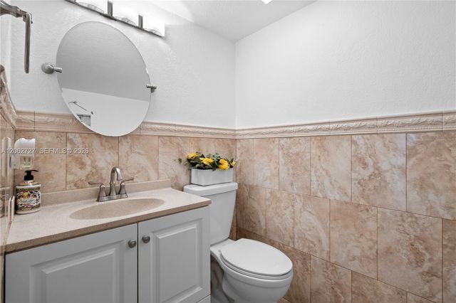 15680 SW 82nd Cir Ln 8-8, Miami, FL 33193