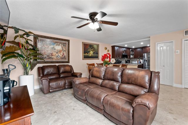 15680 SW 82nd Cir Ln 8-8, Miami, FL 33193