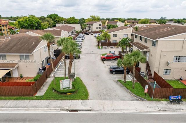 15680 SW 82nd Cir Ln 8-8, Miami, FL 33193