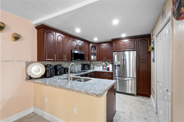 15680 SW 82nd Cir Ln 8-8, Miami, FL 33193