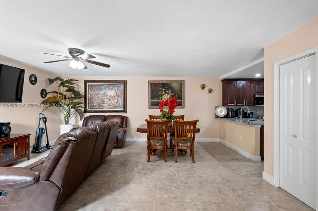 15680 SW 82nd Cir Ln 8-8, Miami, FL 33193
