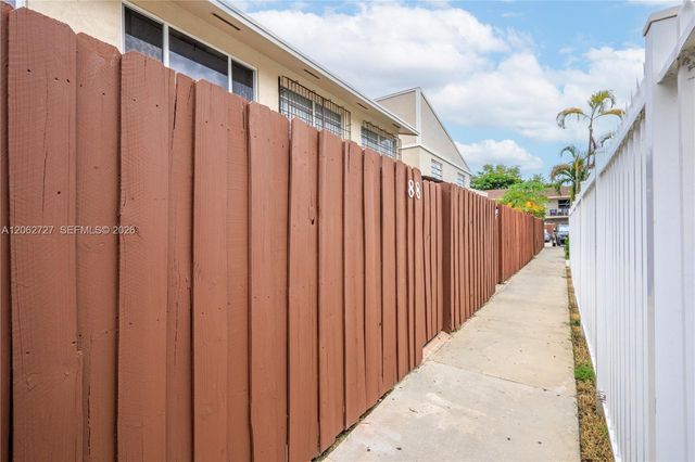 15680 SW 82nd Cir Ln 8-8, Miami, FL 33193
