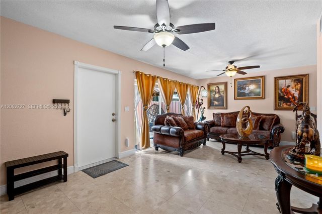 15680 SW 82nd Cir Ln 8-8, Miami, FL 33193