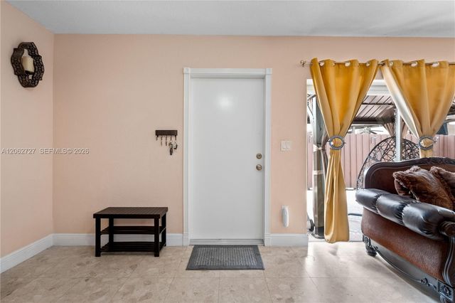 15680 SW 82nd Cir Ln 8-8, Miami, FL 33193