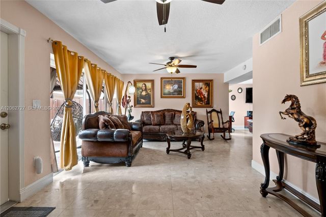 15680 SW 82nd Cir Ln 8-8, Miami, FL 33193