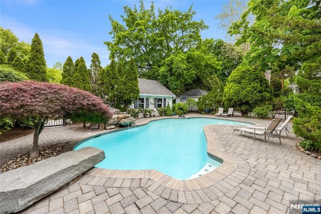 403 Colonial Road, Ridgewood, NJ 07450